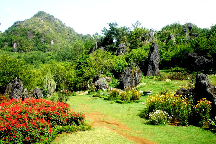 Thach Lam Stone Garden