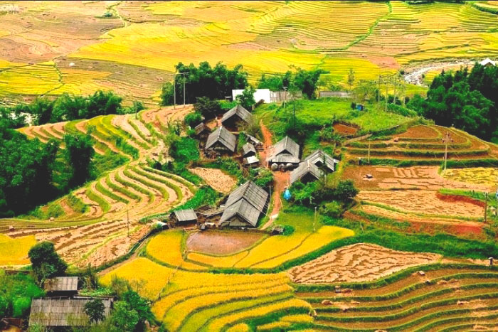 Ethnic Minority Village Valley Muong Hoa