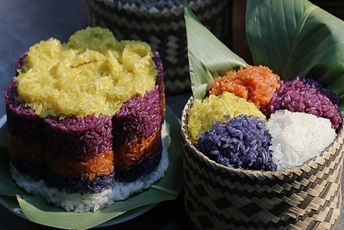 Five coloured sticky rice
