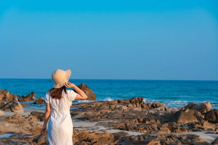 Vietnam beach season, Tra Co and Quan Lan from May to September