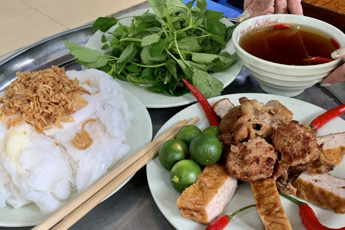 Bánh cuốn is a classic Northern traditional Vietnamese breakfast
