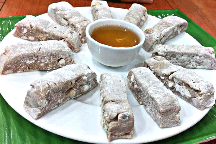 Bánh chè lam in Cao Bang