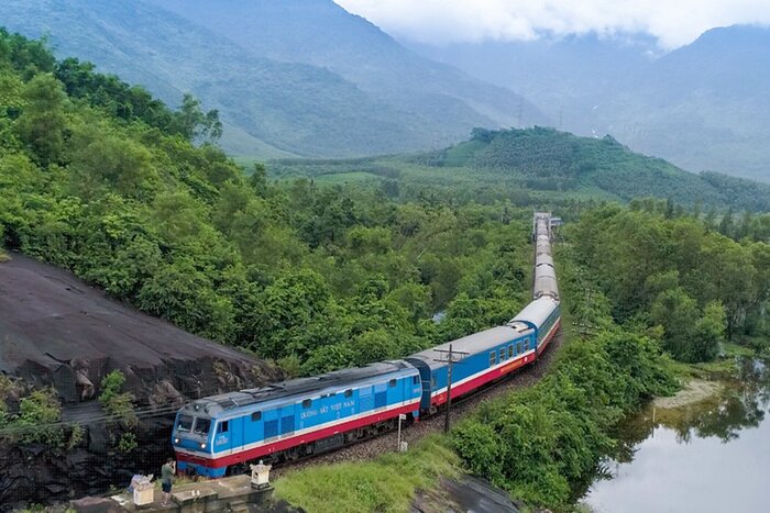 Train from Hanoi to Cao Bang 