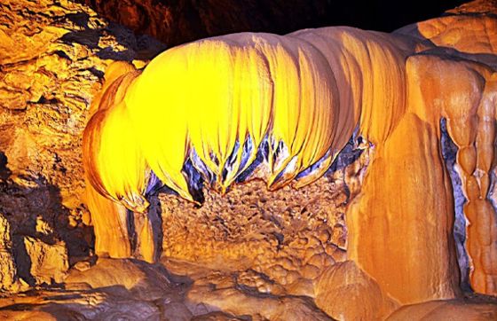 Nguom Ngao Cave: A Natural Masterpiece In Cao Bang Vietnam
