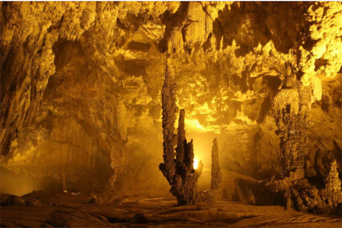 Nguom Ngao Cave in Cao Bang