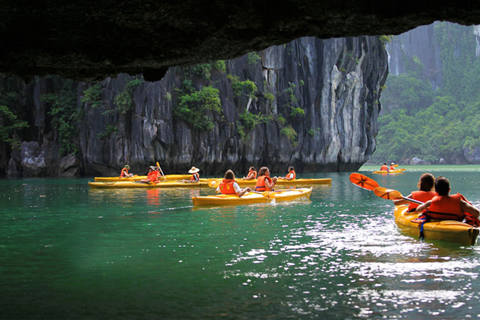 Best things to do in Ha Long Bay Vietnam