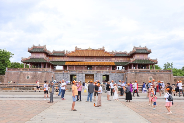 15-day trip to Vietnam in october with culture and history 
