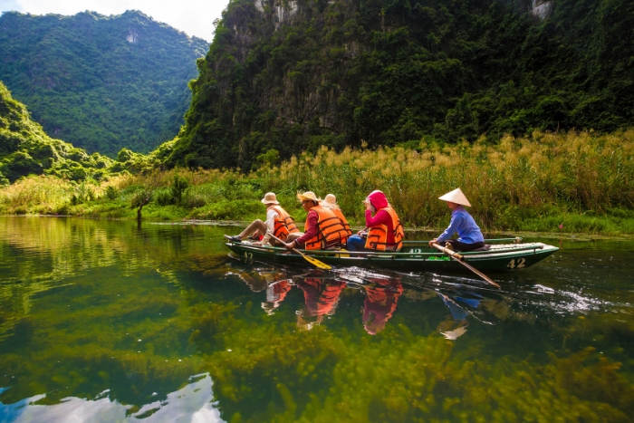 Boat trip tour in Ninh Binh 