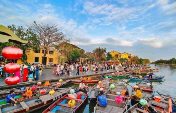 Complete Travel Itinerary For 2 Weeks In Central Vietnam