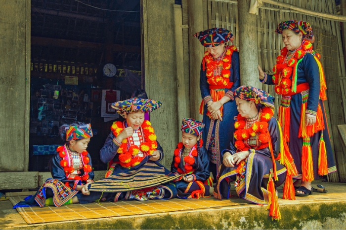 A cultural immersion in the traditions of the Red Dao