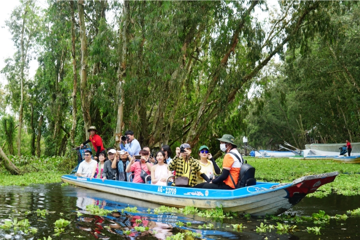 Mekong delta 2-week itinerary, journeyed to Tra Su Cajuput forest