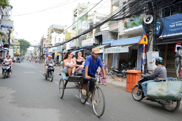 Vietnam and Cambodia tour: a bicycle ride or a journey by xe lôi allows travelers to explore the surrounding villages and meet the inhabitants