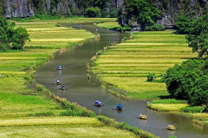 A boat trip along the Ngo Dong River in combined tour 2 weeks Vietnam Cambodia