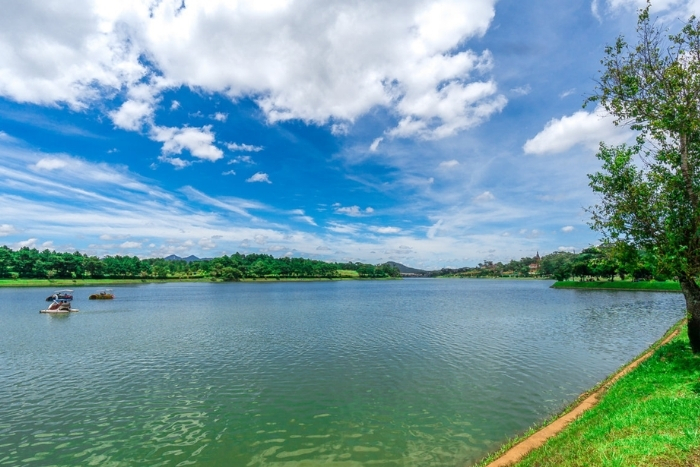 Xuan Huong Lake