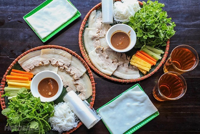 Taste the top local specialties of Da Nang