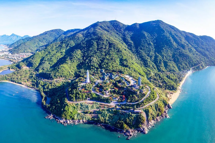Son Tra Peninsula