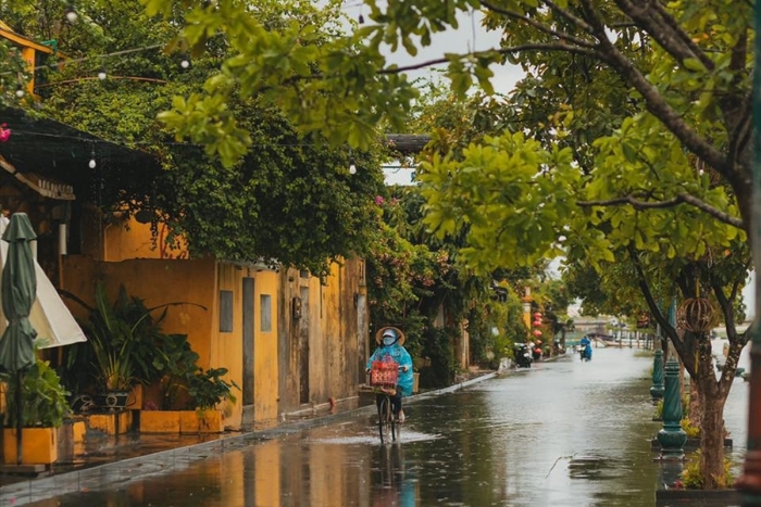Da Nang in rainy season (September – January)