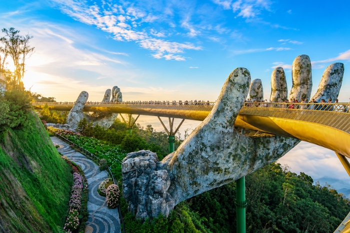 What to do in Da Nang ? Admiring the panoramic views of Ba Na Hills