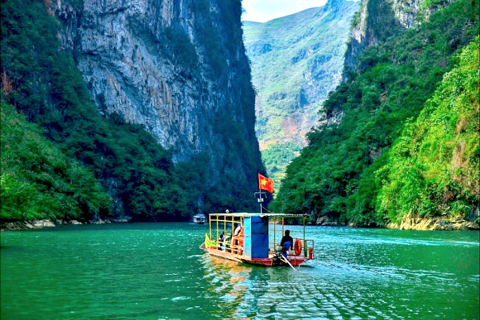 A Boat Trip Nho Que River