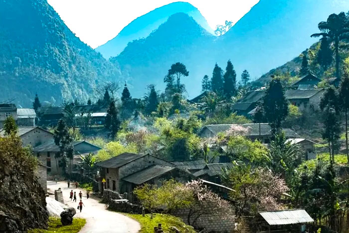 Sung La Valley