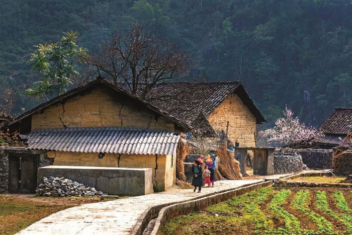 Peaceful beauty of Lao Xa Village