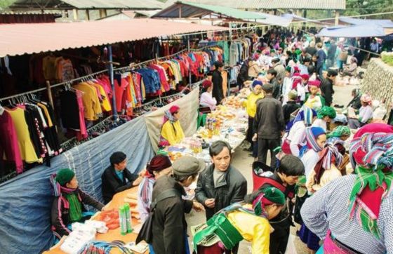 Visit Lung Phin Market: A Unique Cultural Beauty In Ha Giang