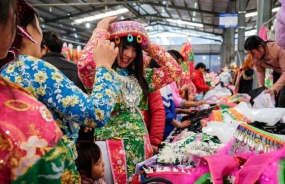 Meo Vac Market: Visit The Largest Ethnic Market In Ha Giang