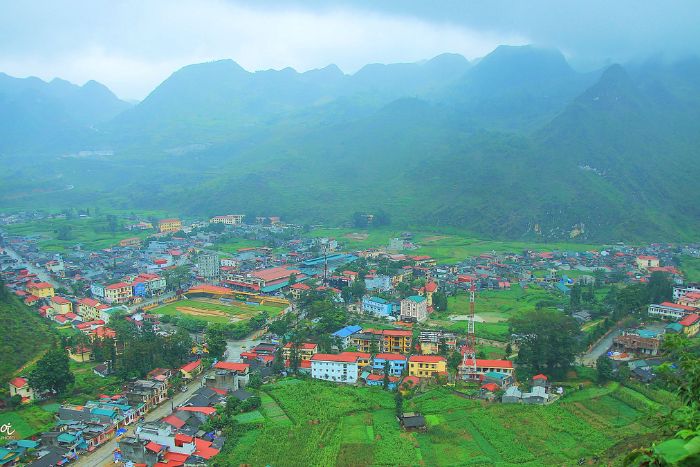 Meo Vac town, where Meo Vac ethnic market is located