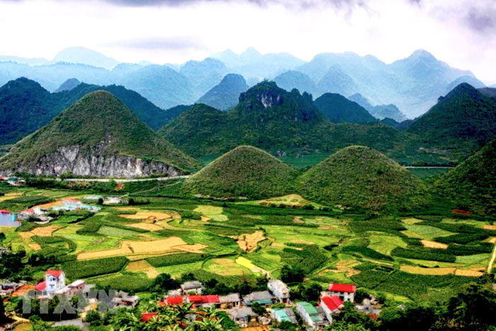 Things to do in Ha Giang - admire Twin Fairy Mountains