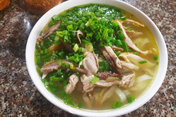 Don’t forget to try the special pho at Trang Kim market