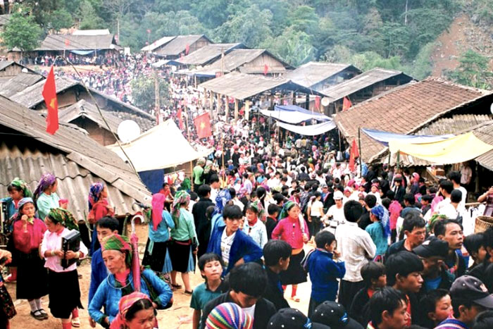 Quan Ba highland market, also known as Quyet Tien Market