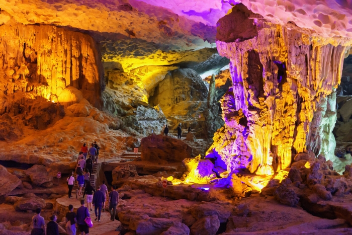 Exploring Sung Sot Cave on the Halong Bay 2 day cruise