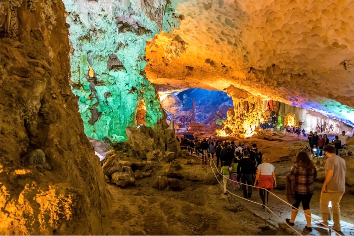 Sung Sot cave with magnificient beauty 