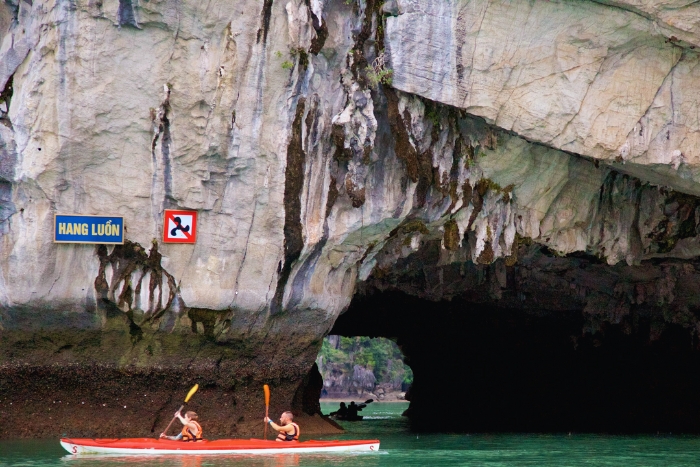 Luon Cave - Best caves to visit in Halong Bay