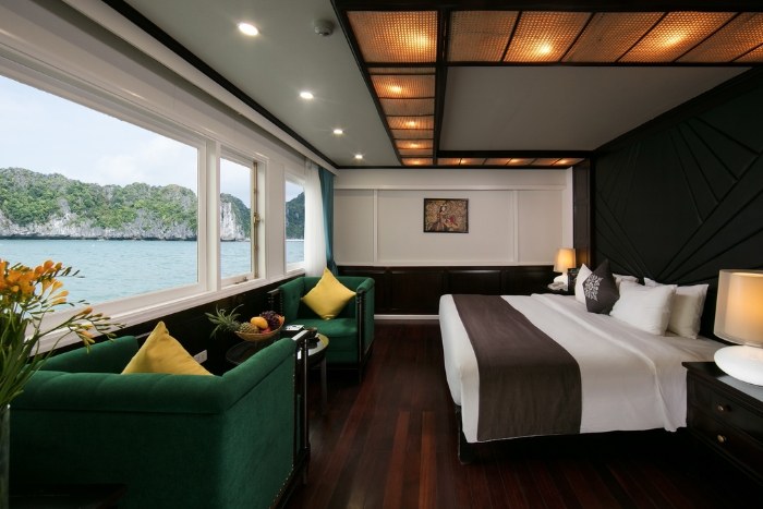 My Regina Royal 2-Day Halong Bay Cruise Experience