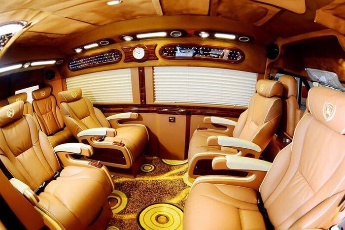 The interior of Ha Vy limousine 
