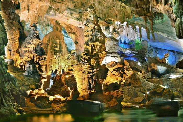 Thien Canh Son cave.
