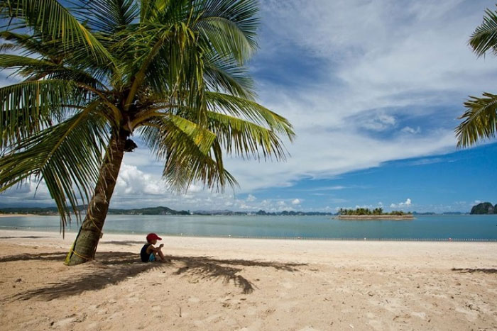 The relaxing beach of Tuan Chau island.