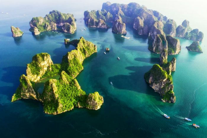 The majestic of Bai Tu Long Bay.