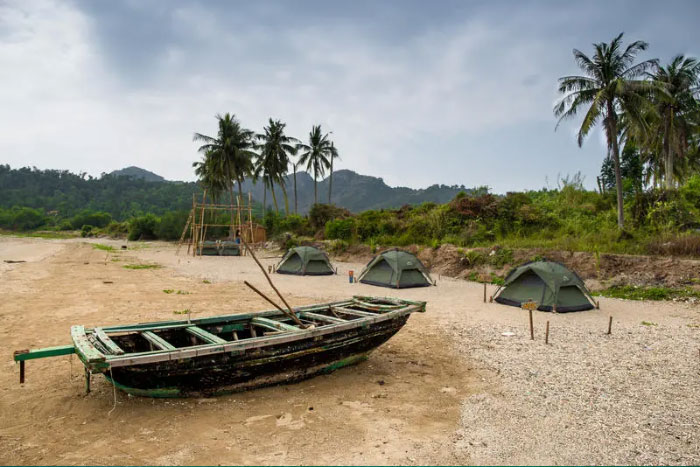 Camping on the beach of Cat Ba island.