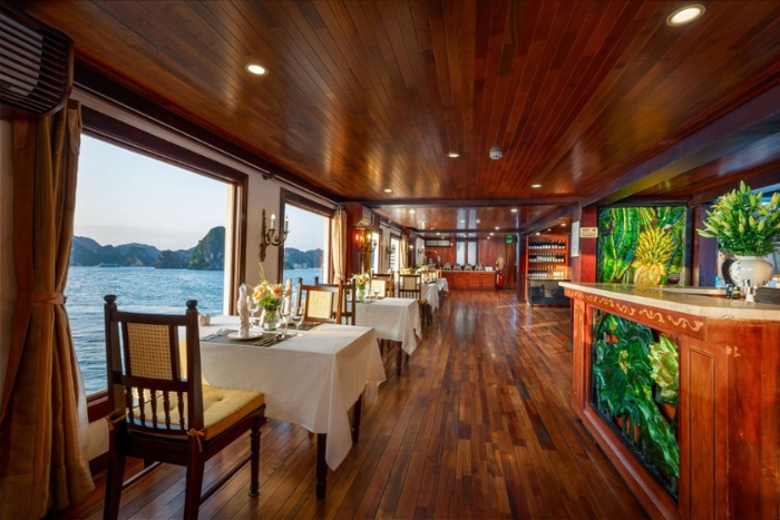 Vietnamese flavors and seascapes for the perfect farewell
