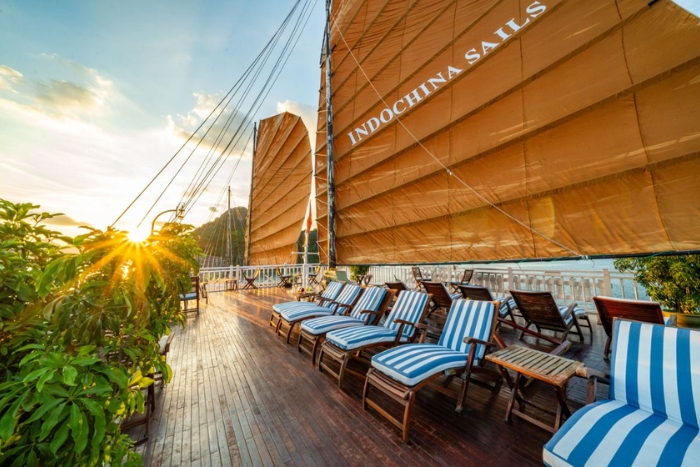 2 unforgettable days aboard the 4-star Indochina Sails Cruise in Halong Bay