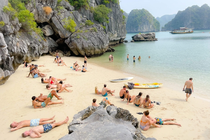 Enjoy your vacation to the fullest with Lan Ha cruise