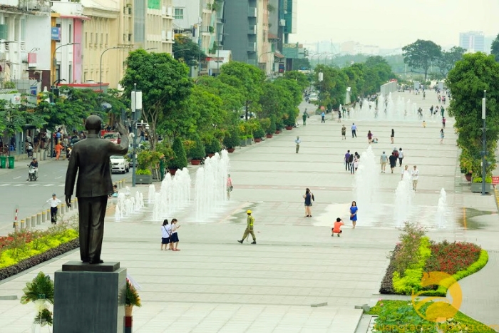 Along Nguyen Hue pedestrian street - Feeling the vibrant rhythm of Saigon