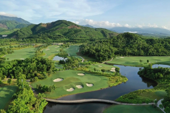 Vietnam Golf & Country Club, a highlight in any Ho Chi Minh golf tour experience