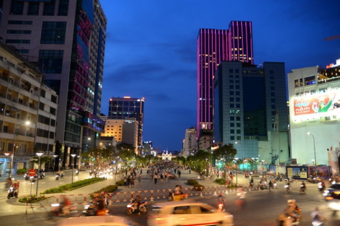 Dynamic nightlife on the Nguyen Hue pedestrian promenade
