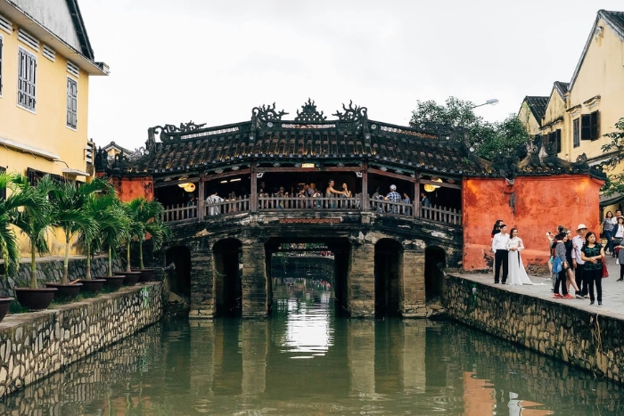 The Japanese Bridge: from a busy international trading port 400 years ago to the soul of Hoi An's heritage