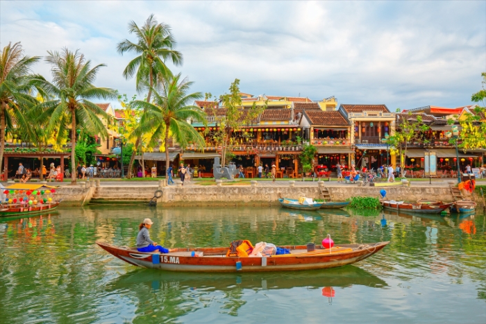 Best time to travel Hoi An