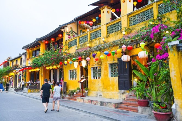 48 hours travel to Hoi An