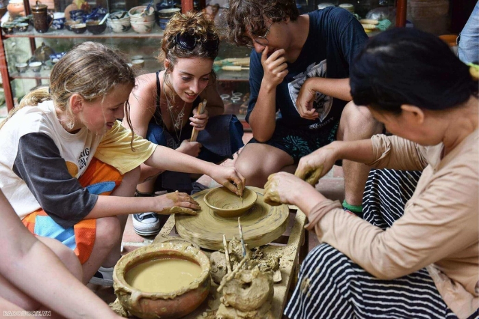 Thanh Ha Pottery Village in your Hoi An village tour price
